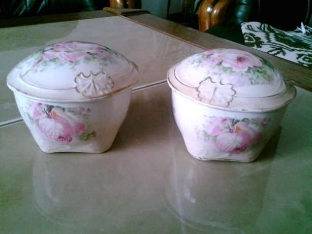 Porcelanowe secesyjne puzderko, drugie gratis !!!