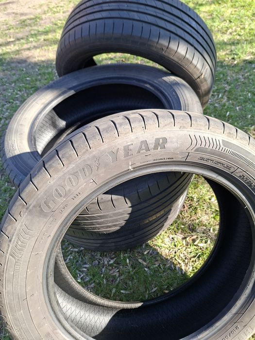 Opony letnie 215/55/18 używane