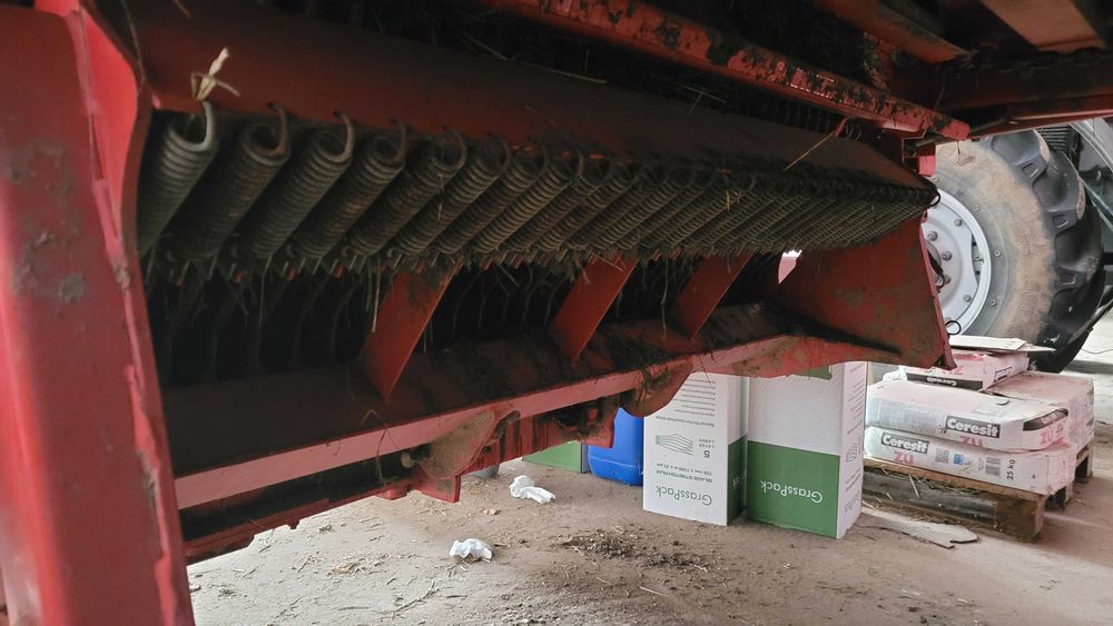 Przyczepa samozbierająca pottinger krone