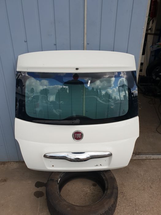 Klapa bagażnika Fiat 500