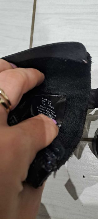 Botki lakierowane dziewczęce czarne 25
