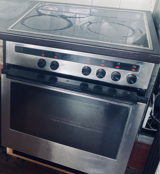 Духова шафа + поверхня "Siemens" (комплект)