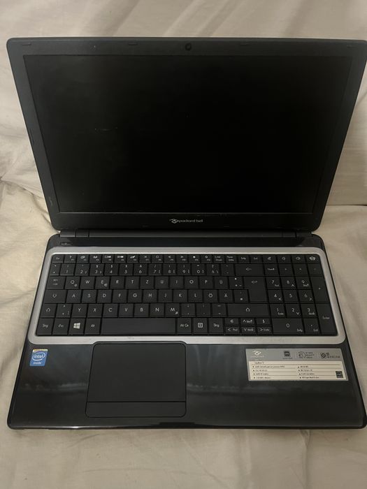 Laptop Packard Bell easy note.