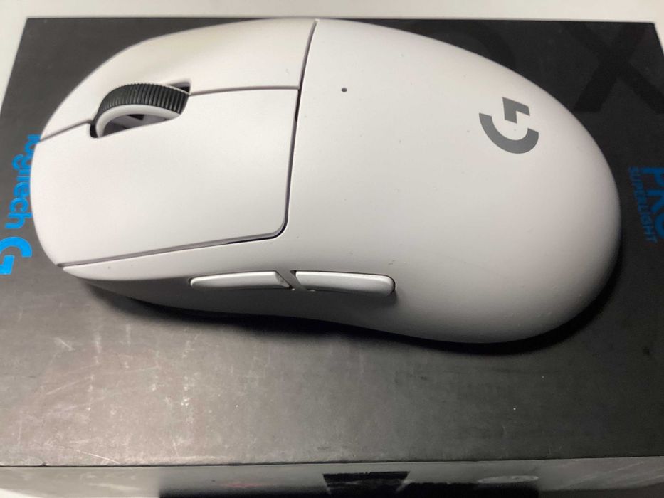 Logitech PRO X Superlight myszka
