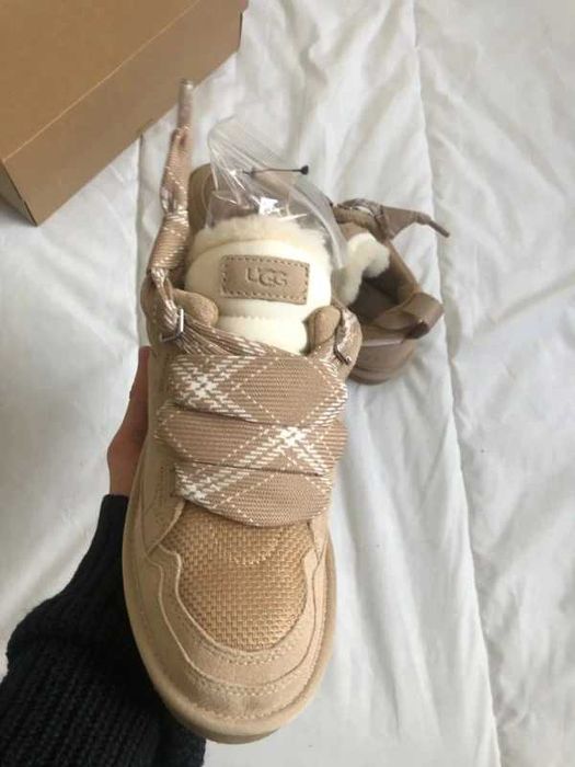 UGG Lowmel Sand r.41
