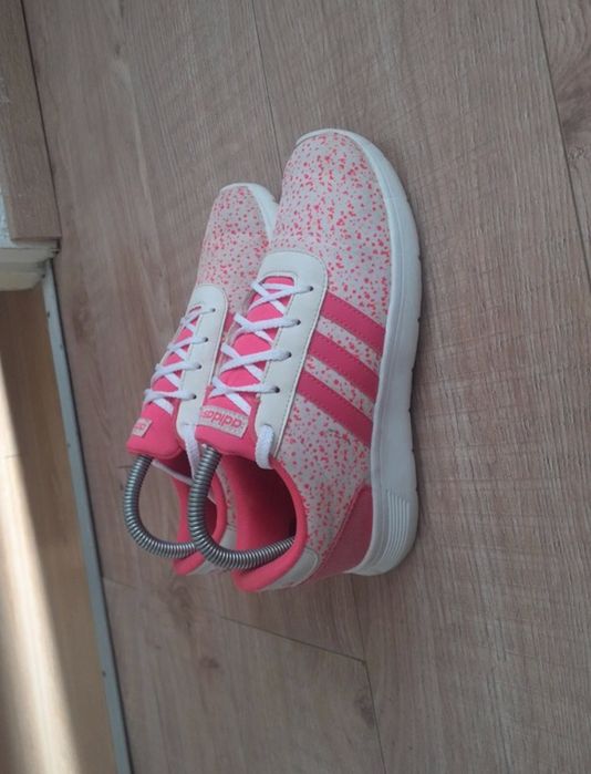 Tenis adidas originais URGENTE