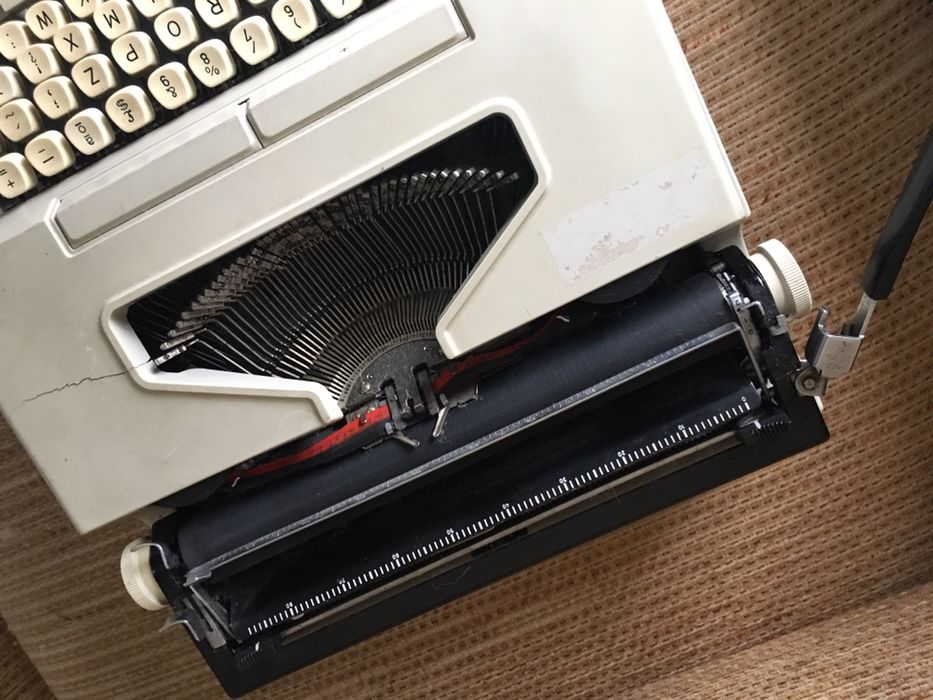 Máquina de Escrever Antiga