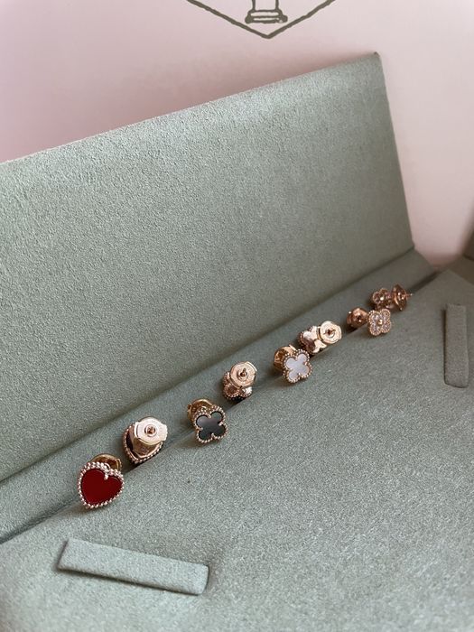 Пусеты сережки мини гвоздики в стиле Van Cleef Ван Клиф