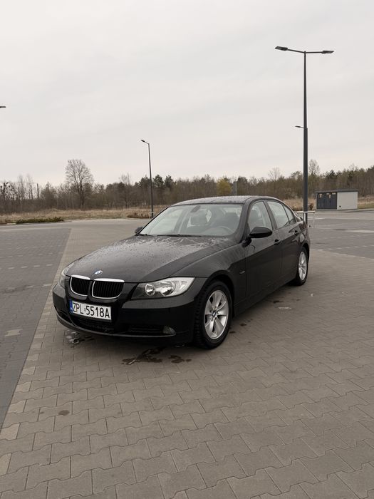 BMW E90 318i 2.0 benzyna