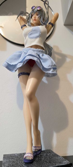 Figurka anime 44 cm.