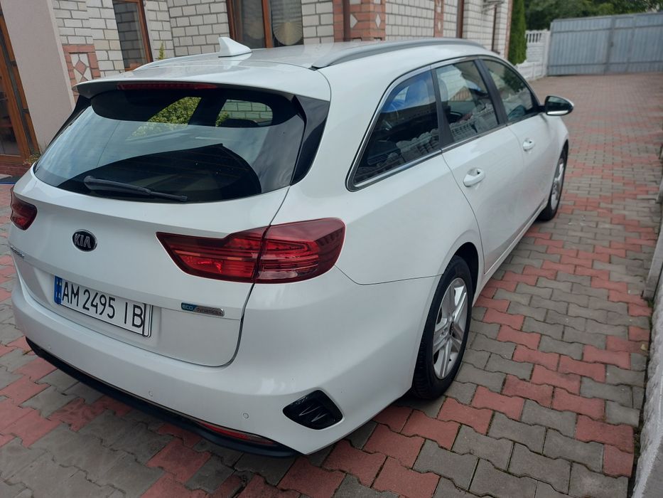 Кia Ceed 2021 рік 1.6 Дизель + Гібрид ( MHEV )