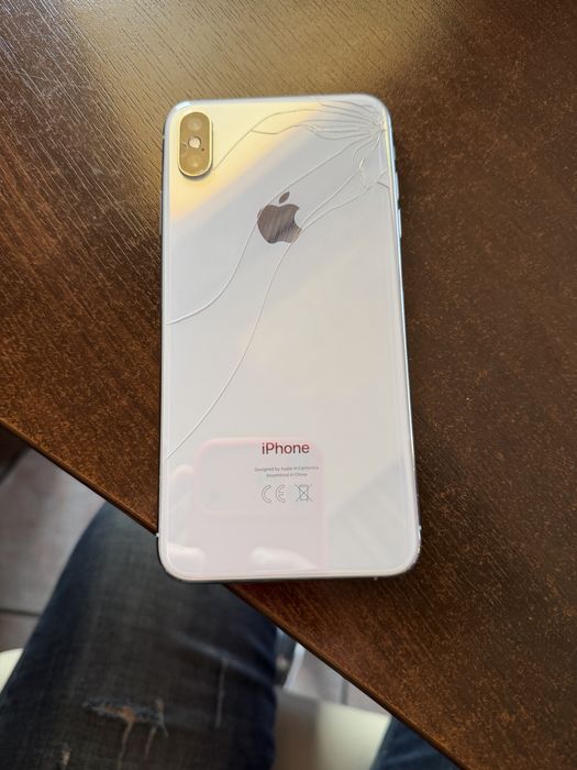Iphone XS Max*64GB*Bateria 77%