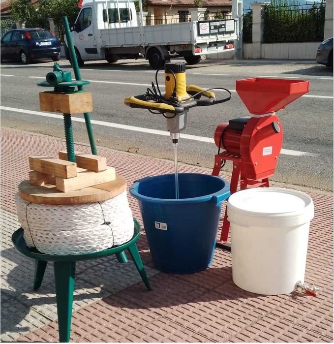 Mini lagar de azeite. con Prensas Manuais. Mod Micro