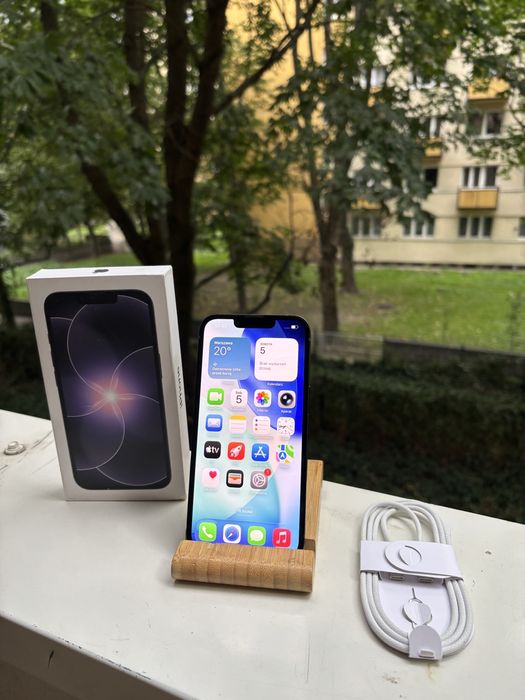 Iphone 17 E NOWY