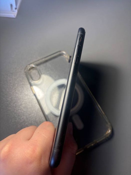 Продам айфон хр на 64