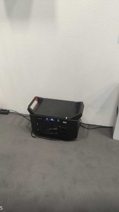 Зарядная переносна станция Портативна електростанція потужність 1 кВт