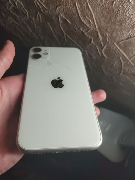 iPhone 11 64. gb