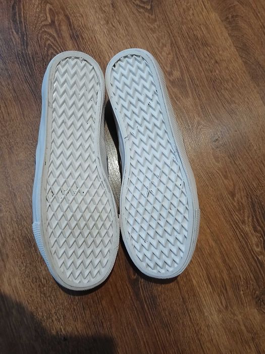 Продам чоловічі кеди бренду H M
