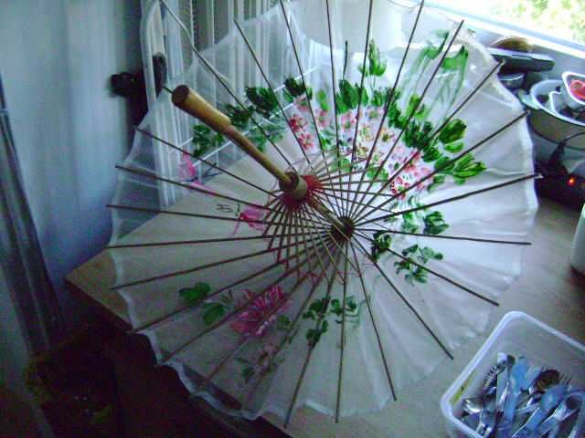 Starocie z PRL - Moda = Parasolka chińska z czasów PRL