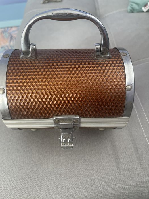 Кейс для прикрас