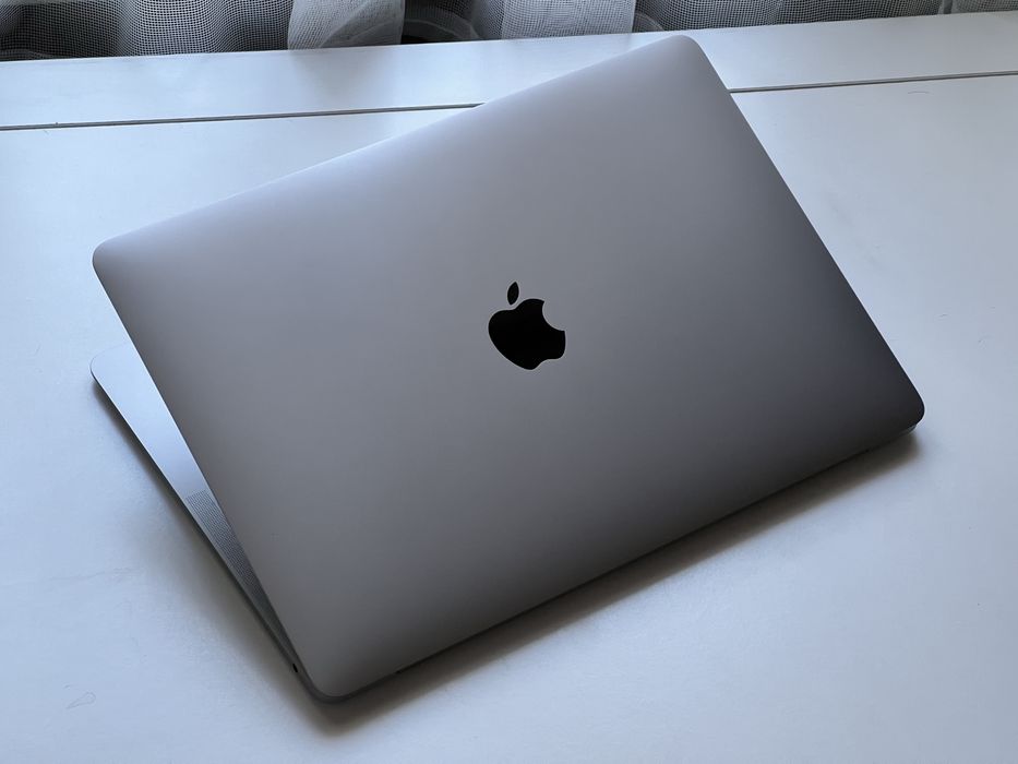 MacBook Air 2018/2019 i5/8/128gb | АКБ 94%