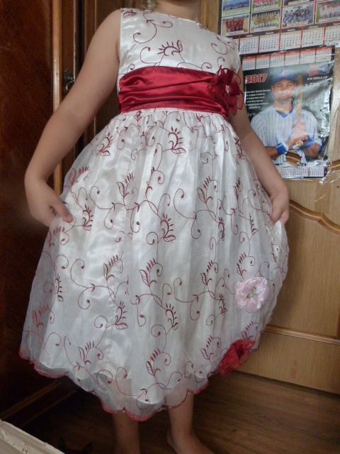 Платье нарядное пышное рост 122-128