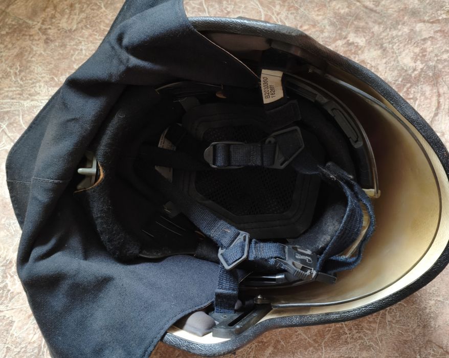 Каска пожарного Рacific helmets f7