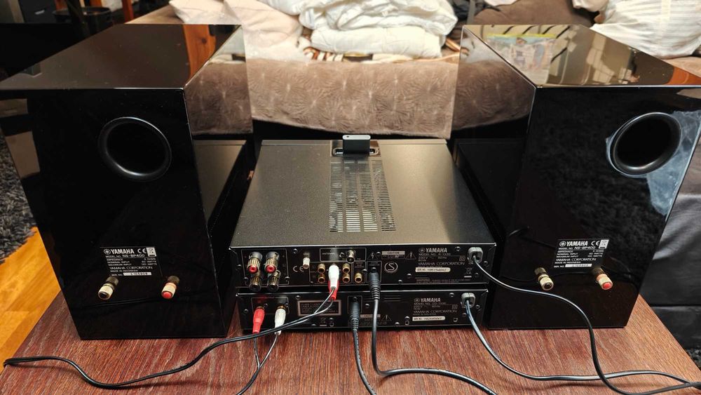 YAMAHA Pianocraft Mini System HiFi Audiofilski MCS-1330 BT Czarna