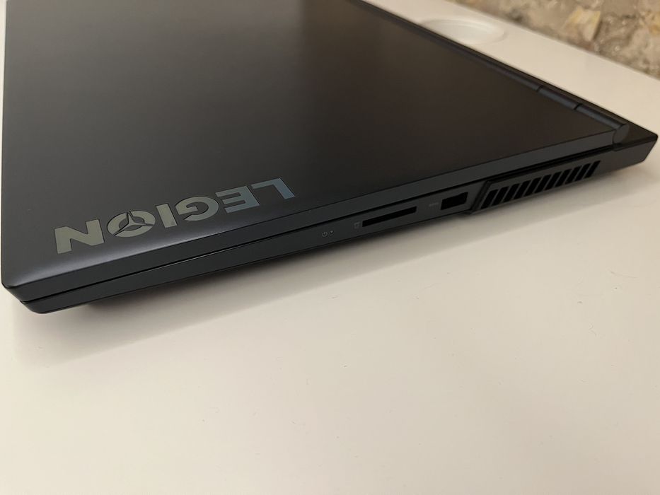 Lenovo Legion 5 17" | Ryzen 7 | RTX 3060 | 64GB RAM | 1TB SSD