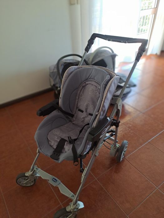 Carrinho chicco living trio