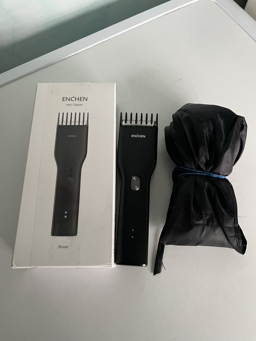 Аккумуляторная машинка для волос