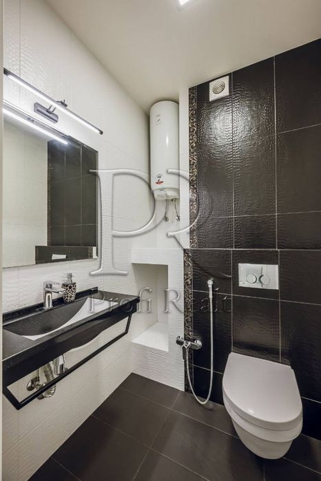 Продаж 3 кімн. квартири в ЖК Паркові Озера/Воскресенська/Парк Перемога