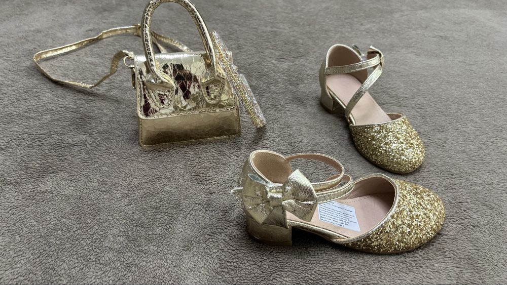 Святкові туфлі на дівчинку 28р