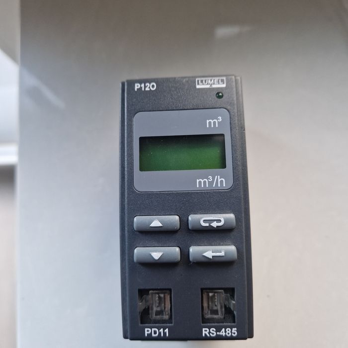 przetwornik impulsów firmy LUMEL, model P12O-2.00.3.1.0.00.5.