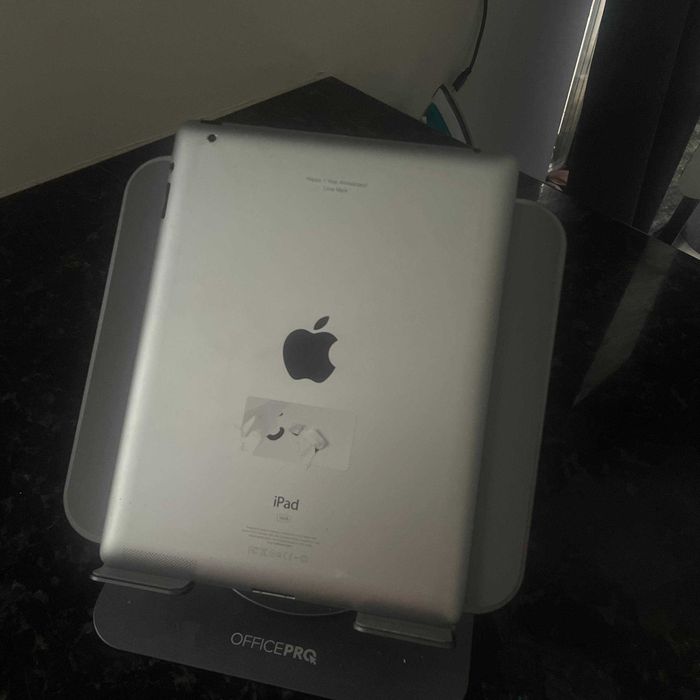 Ipad на запчастини