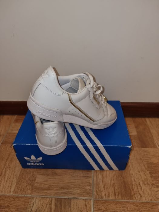 Sapatilha Adidas edição limitada