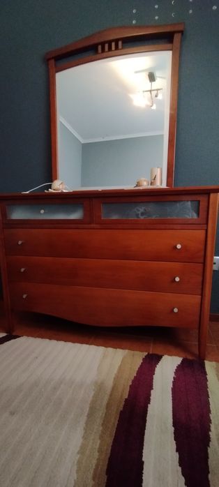 Quarto de casal sem roupeiro