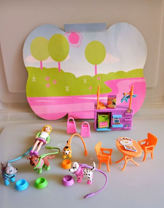 Polly Pocket Puppy Parade bag 2004.