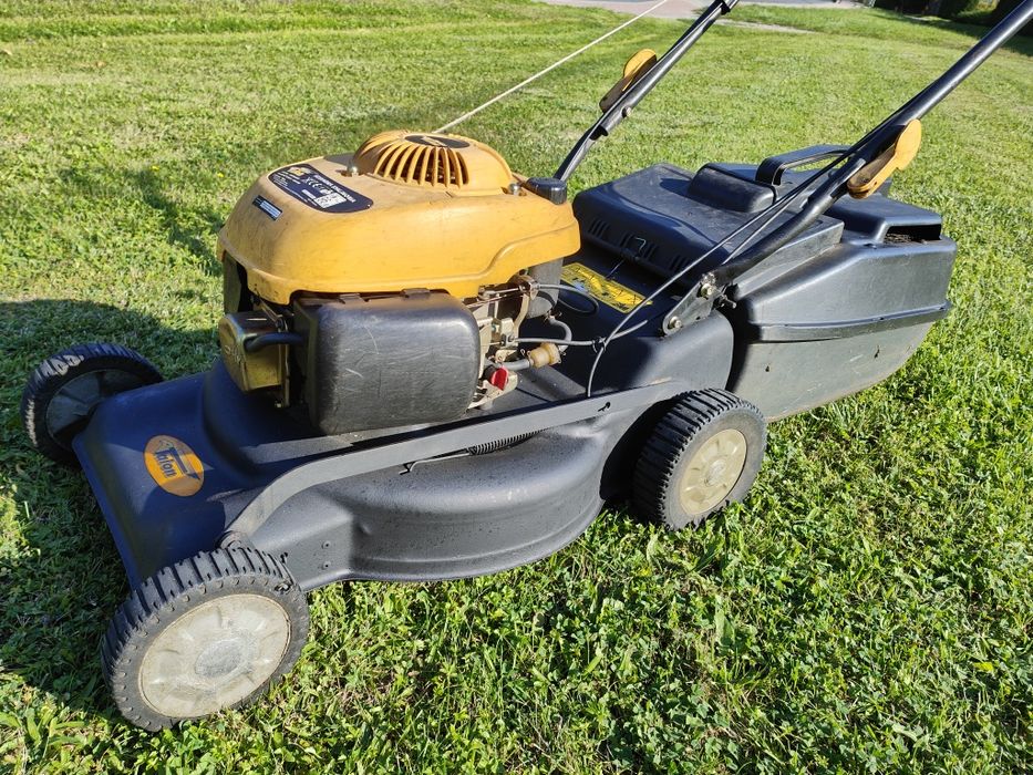 Kosiarka spalinowa z napędem