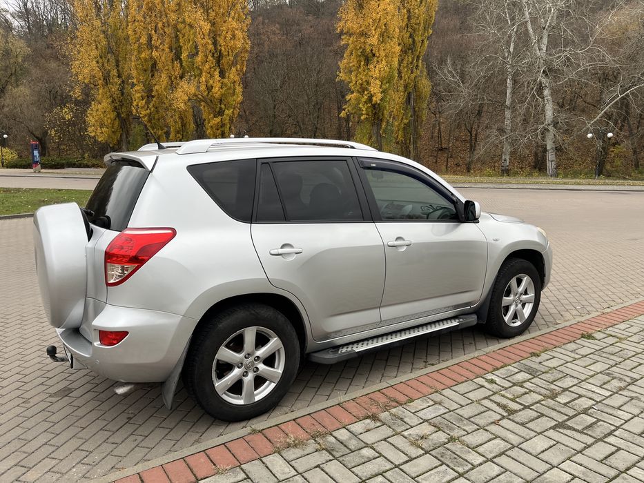 Продам Toyota RAV4 2007 року