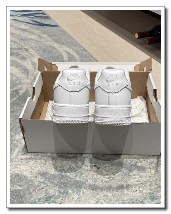 Białe tenisówki Air Force 1 w rozmiarze 38