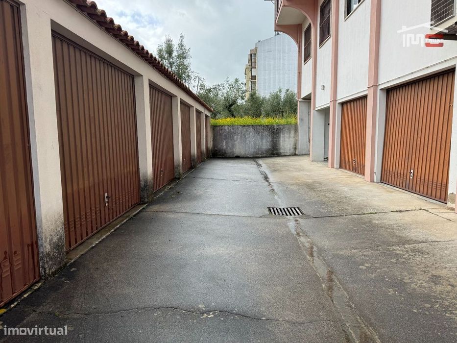 GARAGEM em Ourém com 15 m2