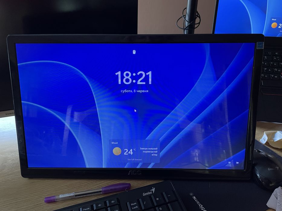 Портативний монітор AOC E1759FWU