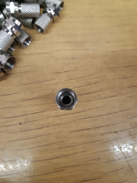 Разъём F резьбовой