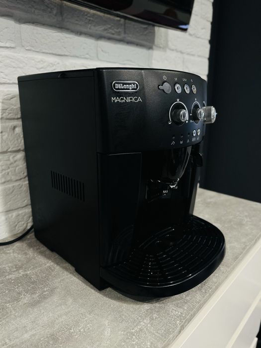 Кавомашина DeLonghi MAGNIFIKA  Esam 4008.B
