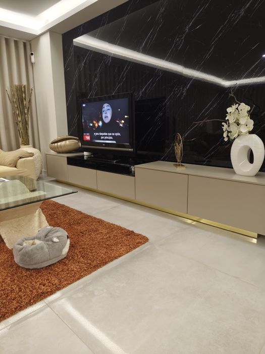 Móvel aparador de TV