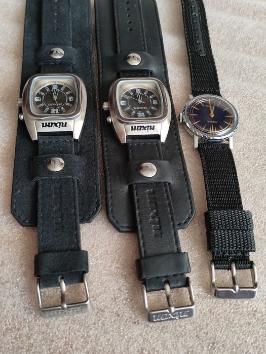 Часы Nixon Rocker