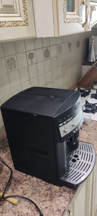 Кофеварка Delonghi esam 3000