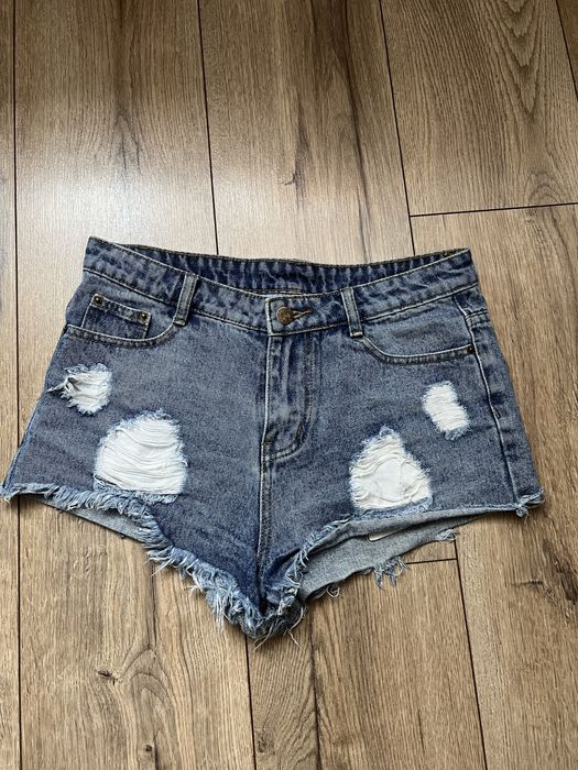 Dżinsowe krótkie spodenki