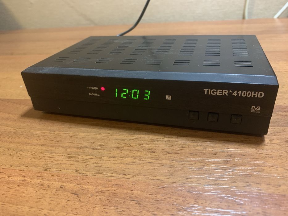 Супутниковий тюнер Tiger 4100HD